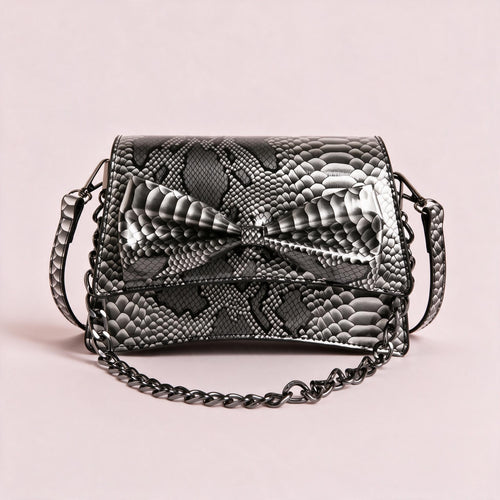 Valentina-Black handbag by Nevuxy